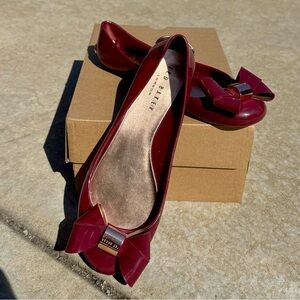 Ted Baker Burgundy Bow Flats Size 8